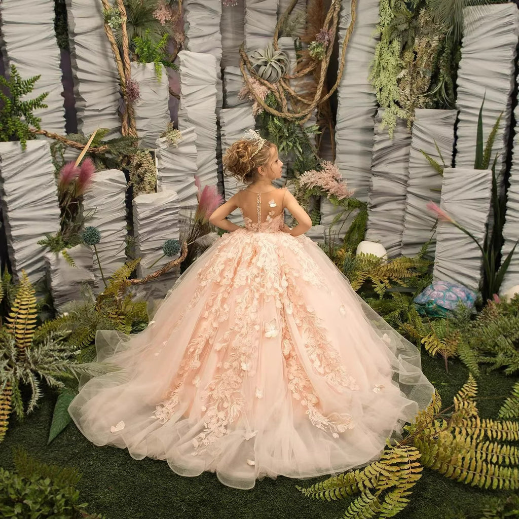 Robe de fille de fleur en maille de dentelle éthérée