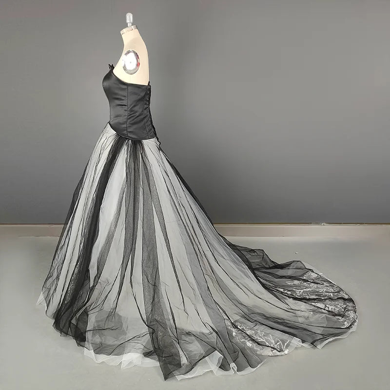 #613 Robe de Soirée de Bal Longue sans Bretelles avec Appliques Noire et Blanche, Coupe Princesse, Dos Nu