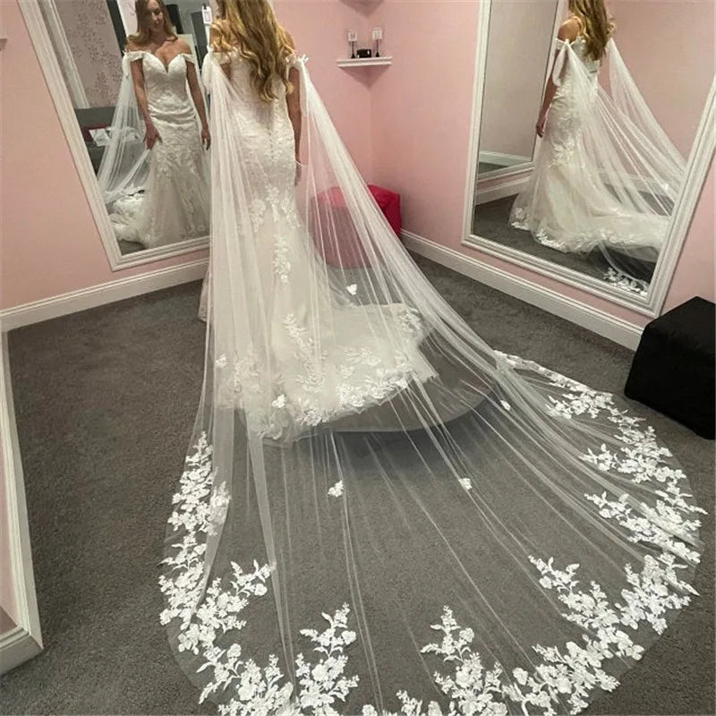 Accessoires de mariage Ivoire Blanc Appliques en dentelle Voile de mariée à épaules Voile cathédrale Longue cape en tulle Châle Cape de mariée