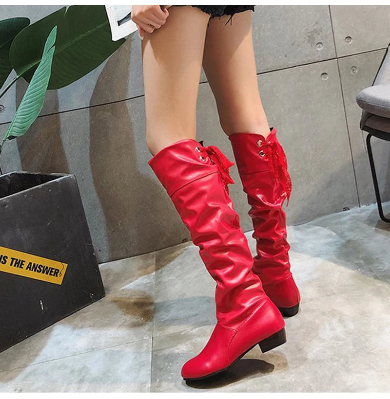 Chaussures Femme 2022 Printemps Bottes Hautes au Genou Rouge Noir Blanc Bottes Hautes Femme Plissées Talon Bas Décontracté Cuir Chaussures Longues Femme