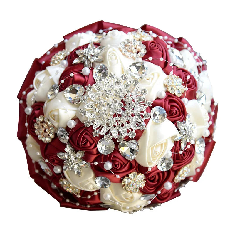 Bouquet de lancer rond avec broche bling — Fleurs de mariage pour la mariée et les demoiselles d'honneur