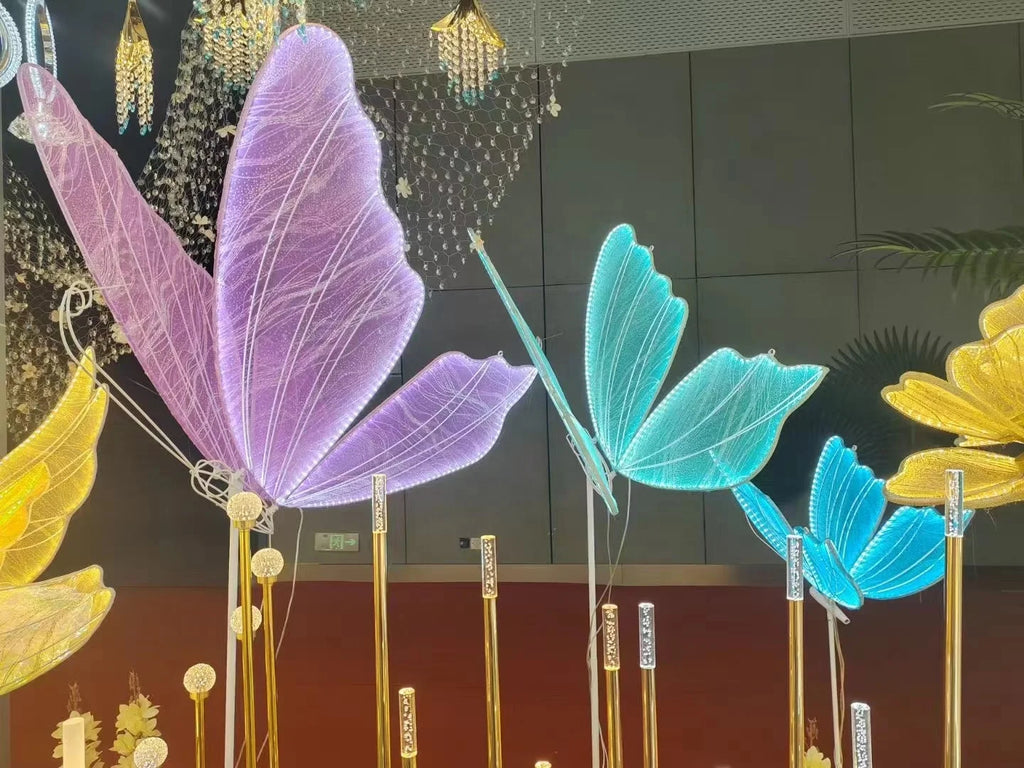 D82 Accessoires de mariage créatifs Papillon Lampe décorative LED sur pied Allée de mariage Décorations de toile de fond de mariage