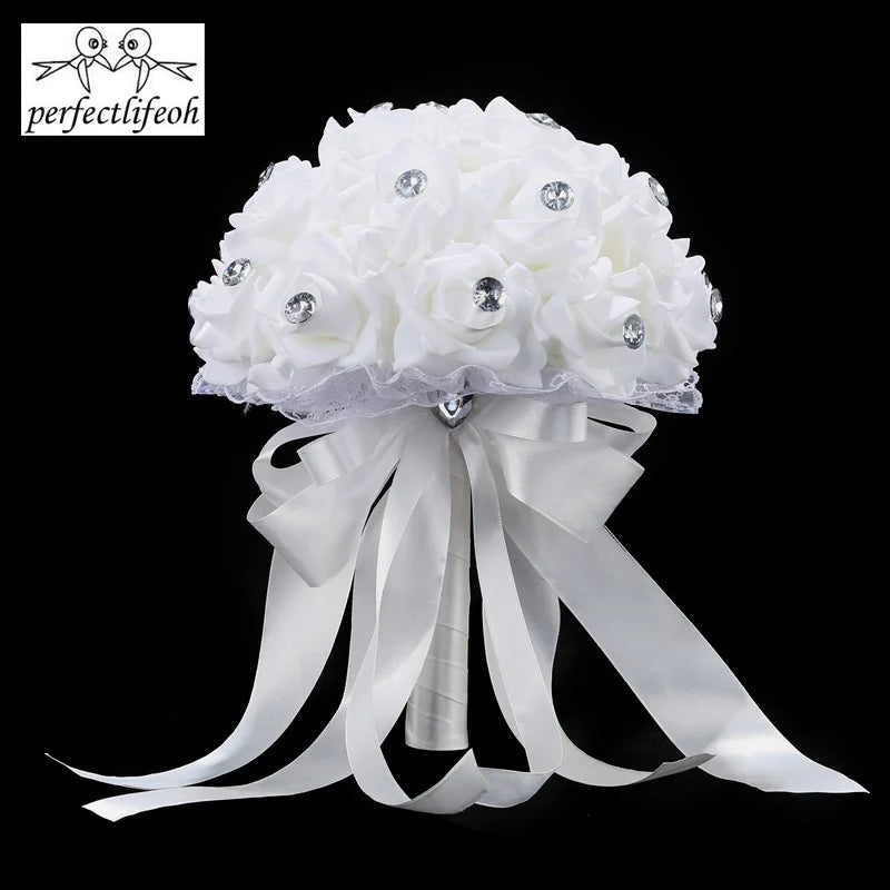 Bouquet de mariée de roses artificielles bleues et blanches faites à la main