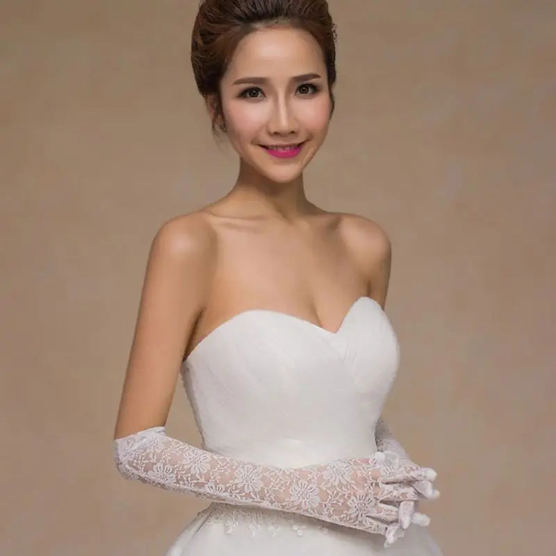 Accessoires de Robe de Mariée Charmant Gants de Mariée Blanc Dentelle avec Doigt Long Gants Élégante Dame Mariée Bal Bijoux