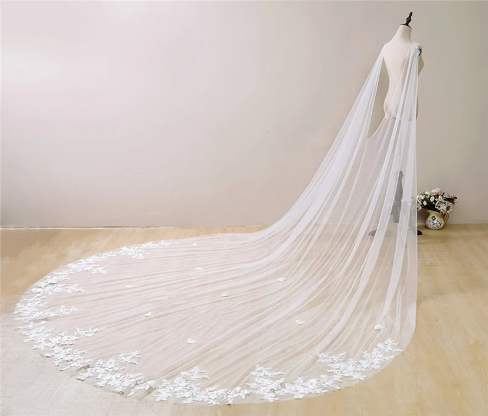 Accessoires de mariage Ivoire Blanc Appliques en dentelle Voile de mariée à épaules Voile cathédrale Longue cape en tulle Châle Cape de mariée