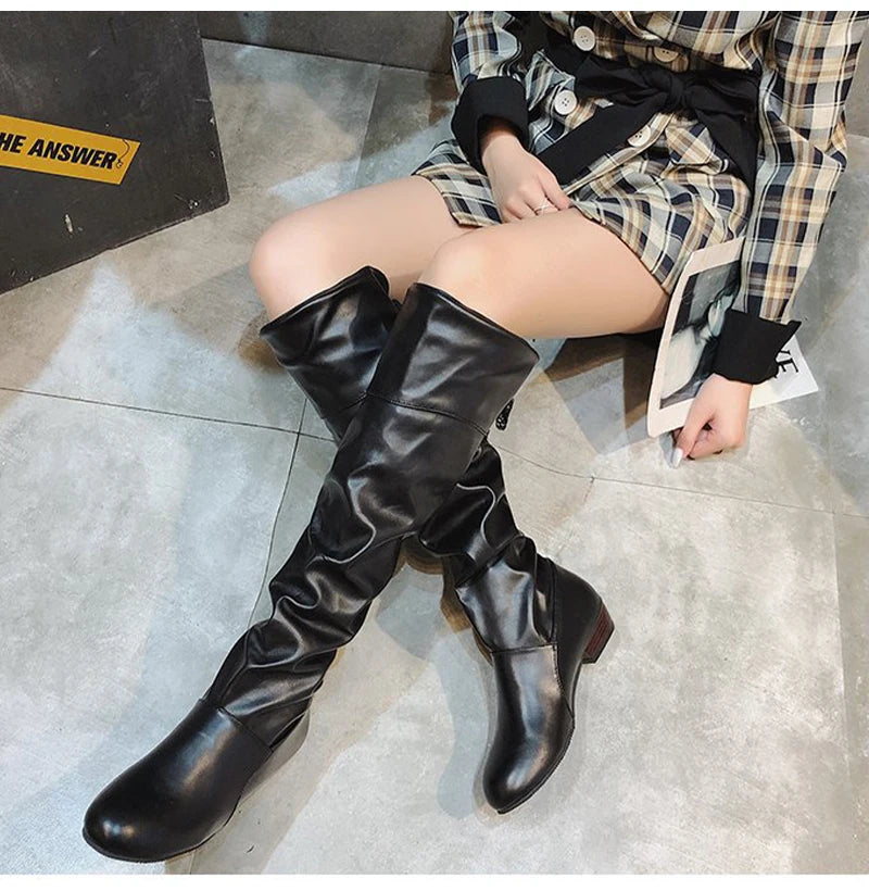Chaussures Femme 2022 Printemps Bottes Hautes au Genou Rouge Noir Blanc Bottes Hautes Femme Plissées Talon Bas Décontracté Cuir Chaussures Longues Femme
