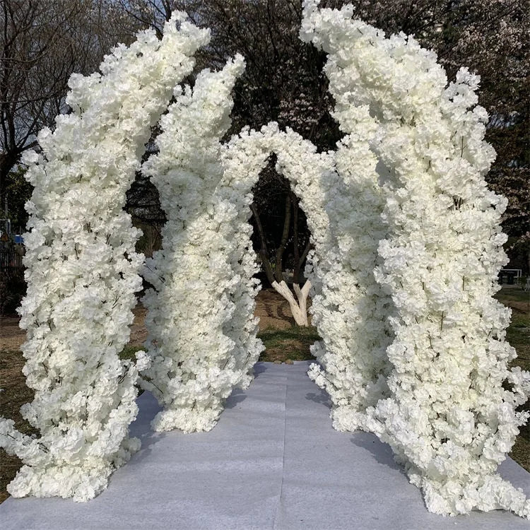 L-357 Toile de fond de mariage romantique sur mesure Fleurs artificielles Arbre intérieur Arc de fleurs de cerisier blanc pour la décoration