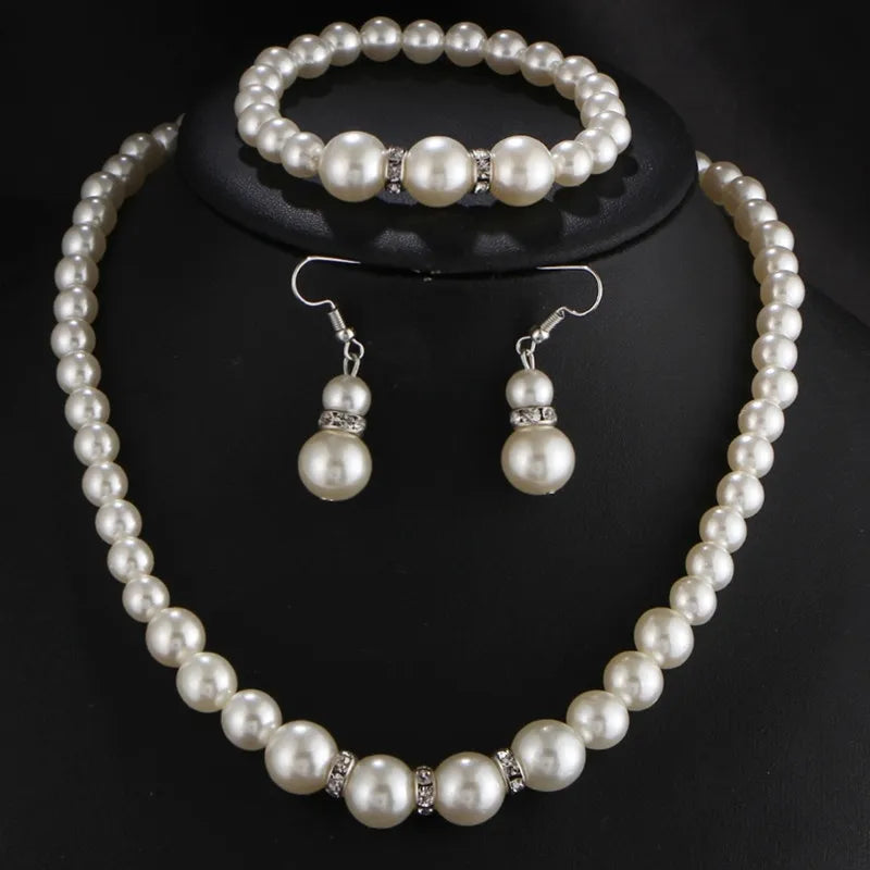Parure de mariée 3 pièces perles et cristaux — collier, bracelet et boucles d'oreilles