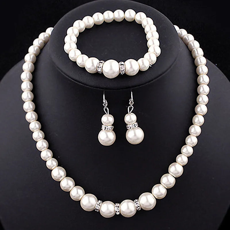 Parure de mariée 3 pièces perles et cristaux — collier, bracelet et boucles d'oreilles