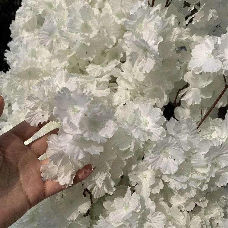 L-357 Toile de fond de mariage romantique sur mesure Fleurs artificielles Arbre intérieur Arc de fleurs de cerisier blanc pour la décoration