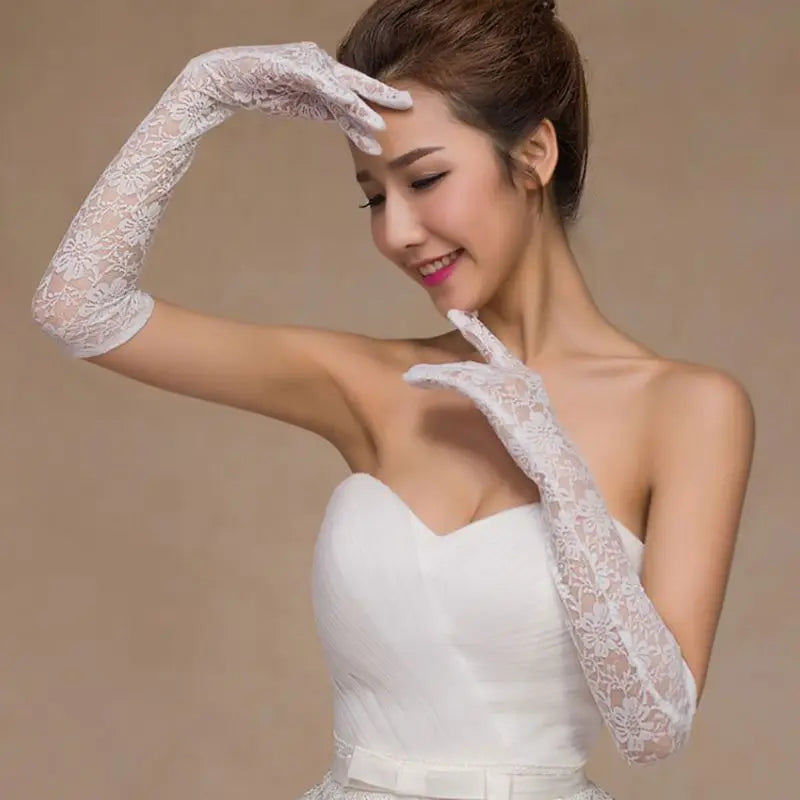 Accessoires de Robe de Mariée Charmant Gants de Mariée Blanc Dentelle avec Doigt Long Gants Élégante Dame Mariée Bal Bijoux