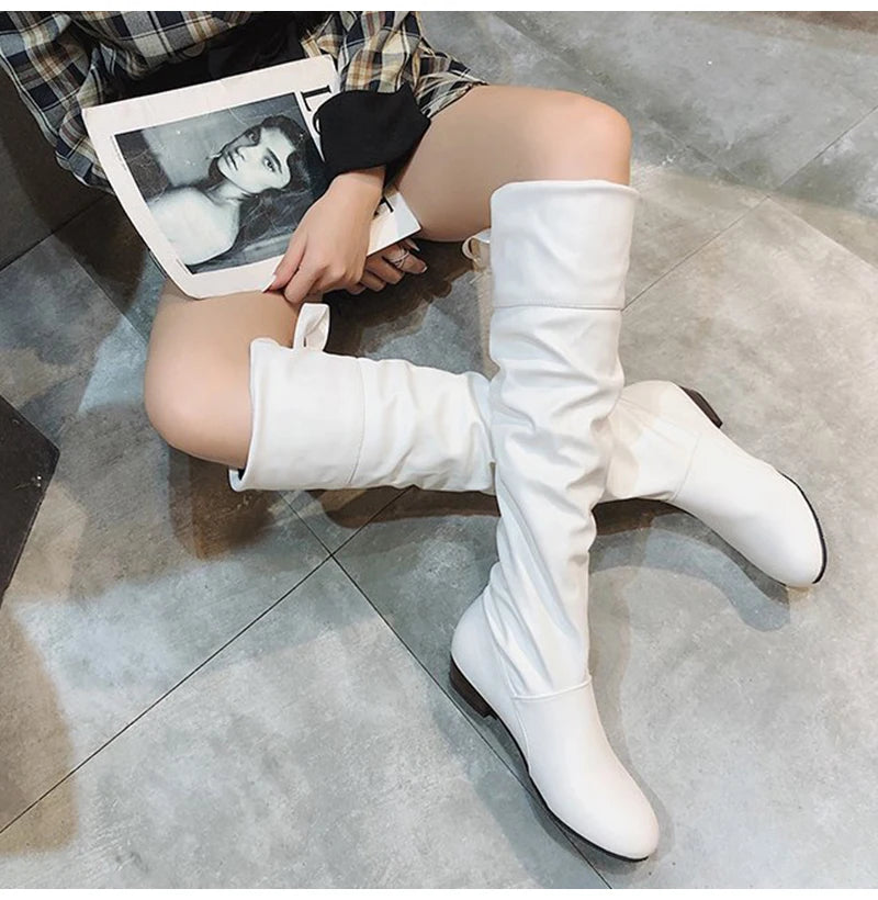 Chaussures Femme 2022 Printemps Bottes Hautes au Genou Rouge Noir Blanc Bottes Hautes Femme Plissées Talon Bas Décontracté Cuir Chaussures Longues Femme