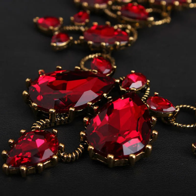 Parure de mariée collier et boucles d'oreilles en verre et pierres — Bijoux de mariage plaqué or