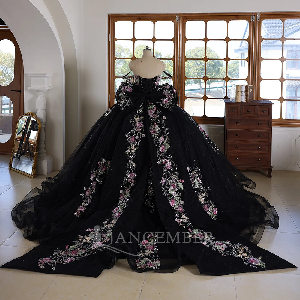 Robe de Quinceañera noire chapelle, Robe de bal scintillante pour fille, Grande nœud en dentelle, Robe de 16 ans Wc041