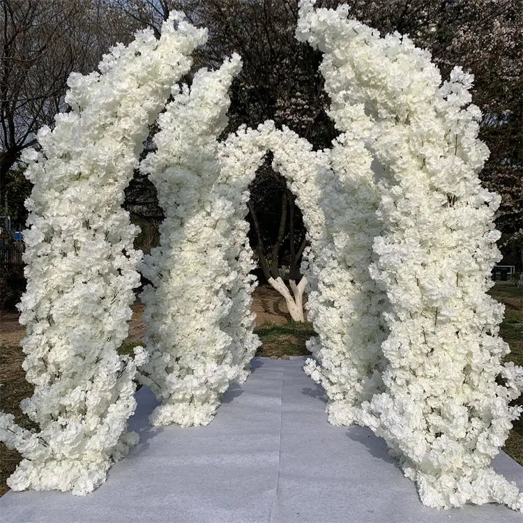 L-357 Toile de fond de mariage romantique sur mesure Fleurs artificielles Arbre intérieur Arc de fleurs de cerisier blanc pour la décoration