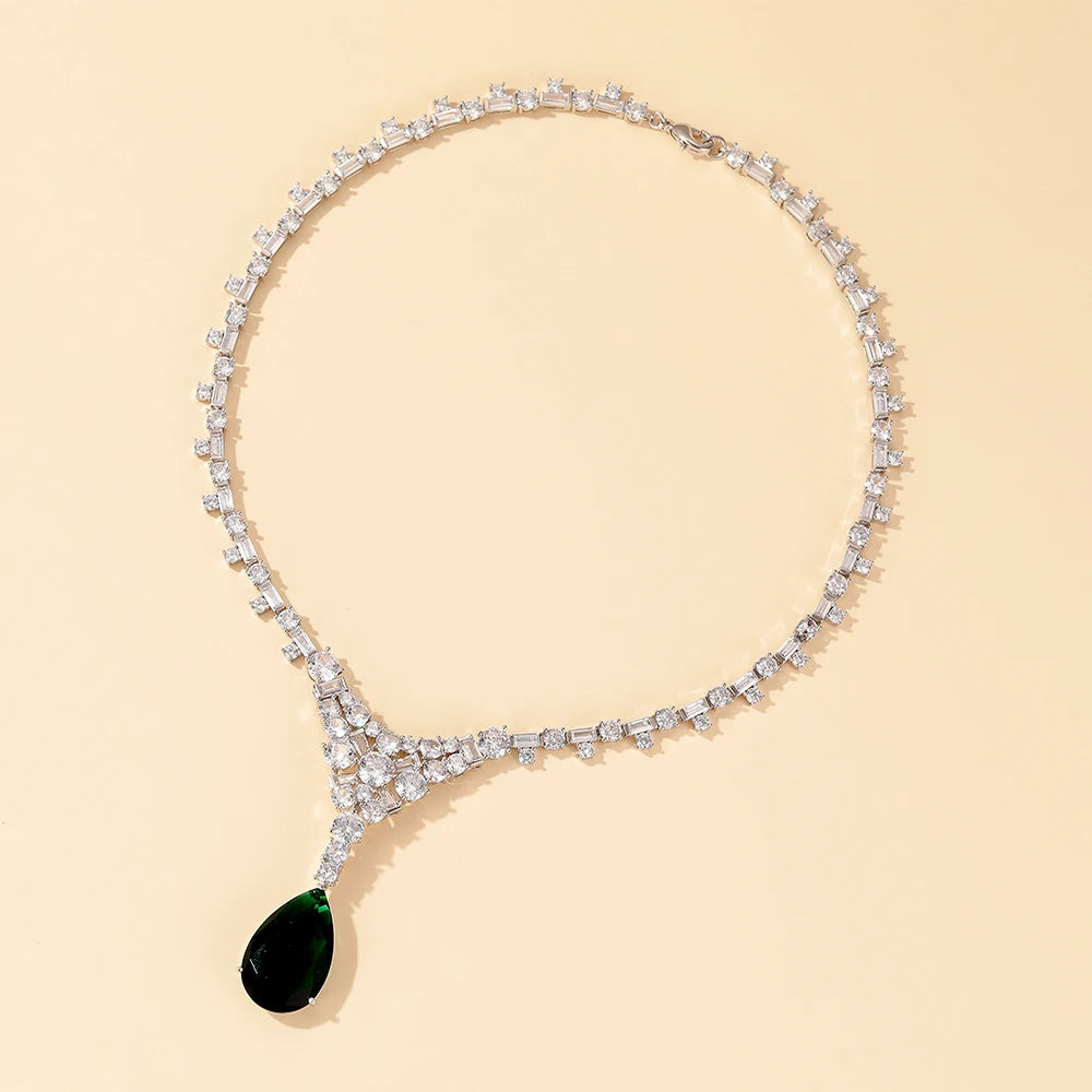Collier Pendentif Luxe Émeraude Zircon — Bijoux de Soirée de Mariée en Platine