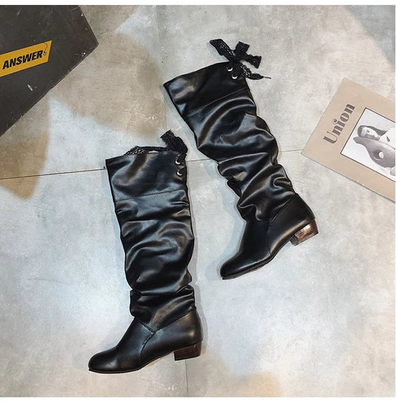 Chaussures Femme 2022 Printemps Bottes Hautes au Genou Rouge Noir Blanc Bottes Hautes Femme Plissées Talon Bas Décontracté Cuir Chaussures Longues Femme
