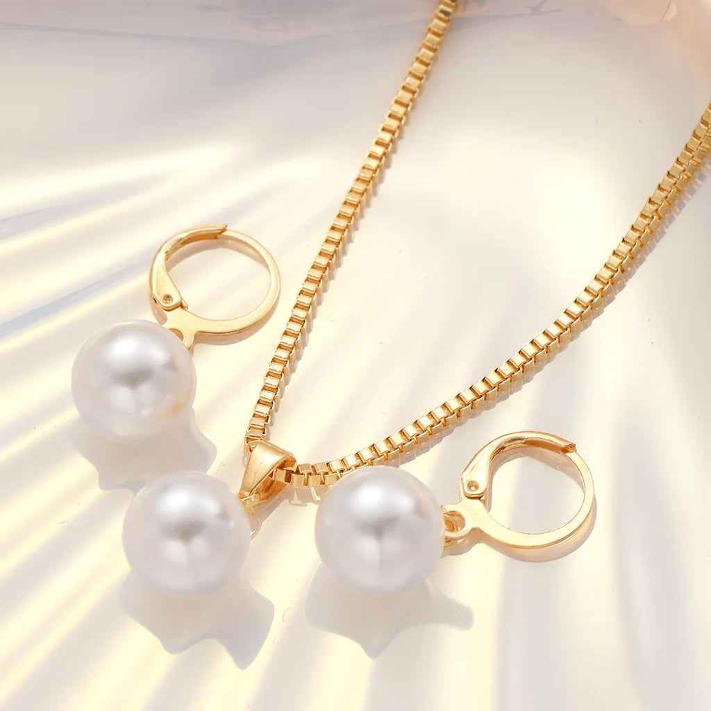 Parure collier et boucles d'oreilles de mariée perles et strass — 3 pièces