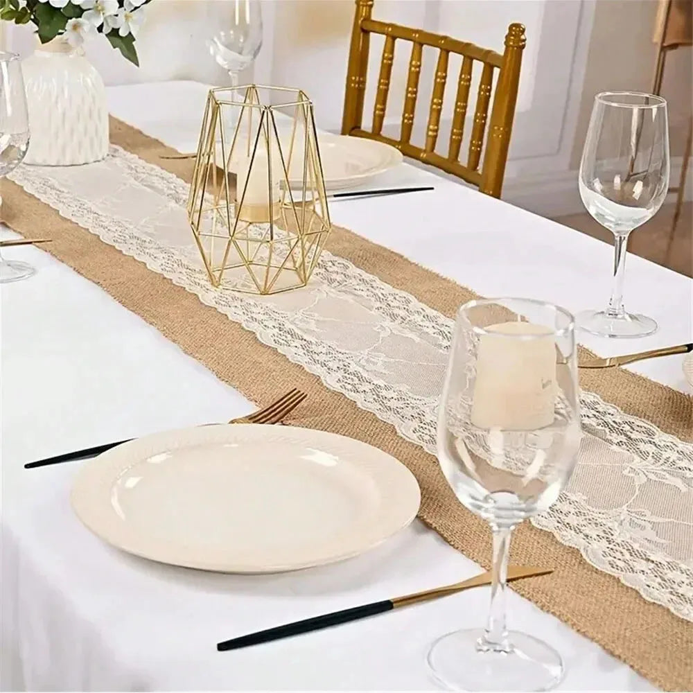 Chemins de Table en Jute de Mariage avec Dentelle Blanche Décoration Rustique Nappe Vintage Romantique Cadeaux de Fête pour Décoration de Table
