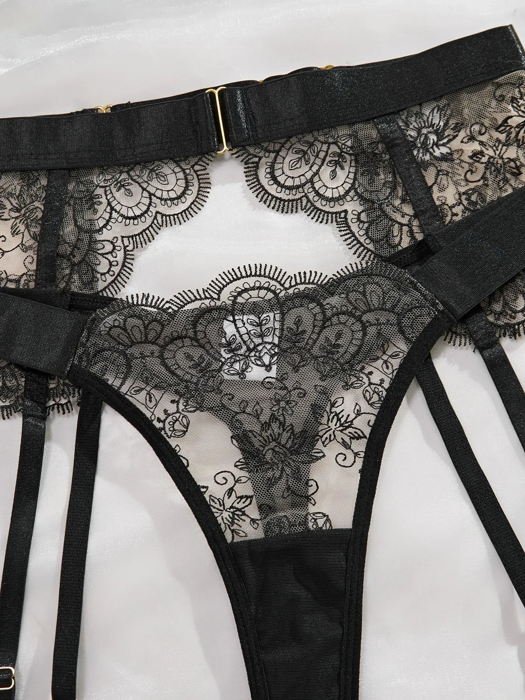 Soutien-gorge et culotte en dentelle de luxe avec porte-jarretelles Lingerie sexy pour femme Sous-vêtements Jarretelles Bilizna chauds Tenues transparentes