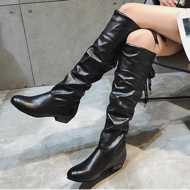Chaussures Femme 2022 Printemps Bottes Hautes au Genou Rouge Noir Blanc Bottes Hautes Femme Plissées Talon Bas Décontracté Cuir Chaussures Longues Femme