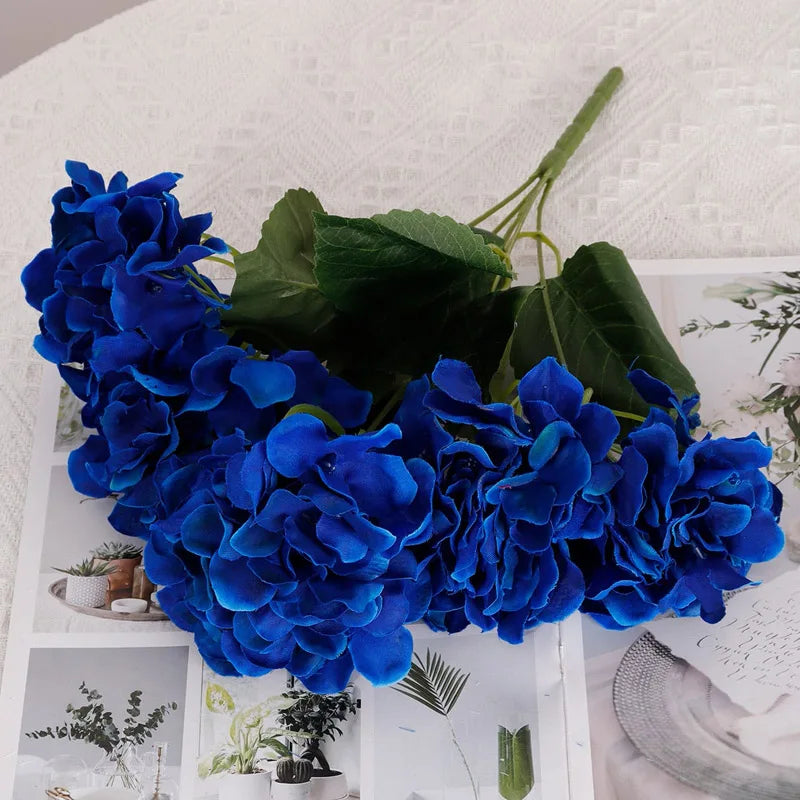 Grand bouquet de fleurs artificielles d'hortensia en soie rouge (5 têtes)