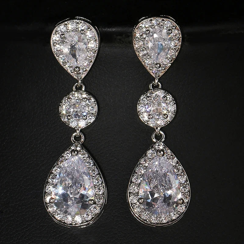 Boucles d'oreilles pendantes en zircon cubique romantique – Bijoux de mariage de mariée