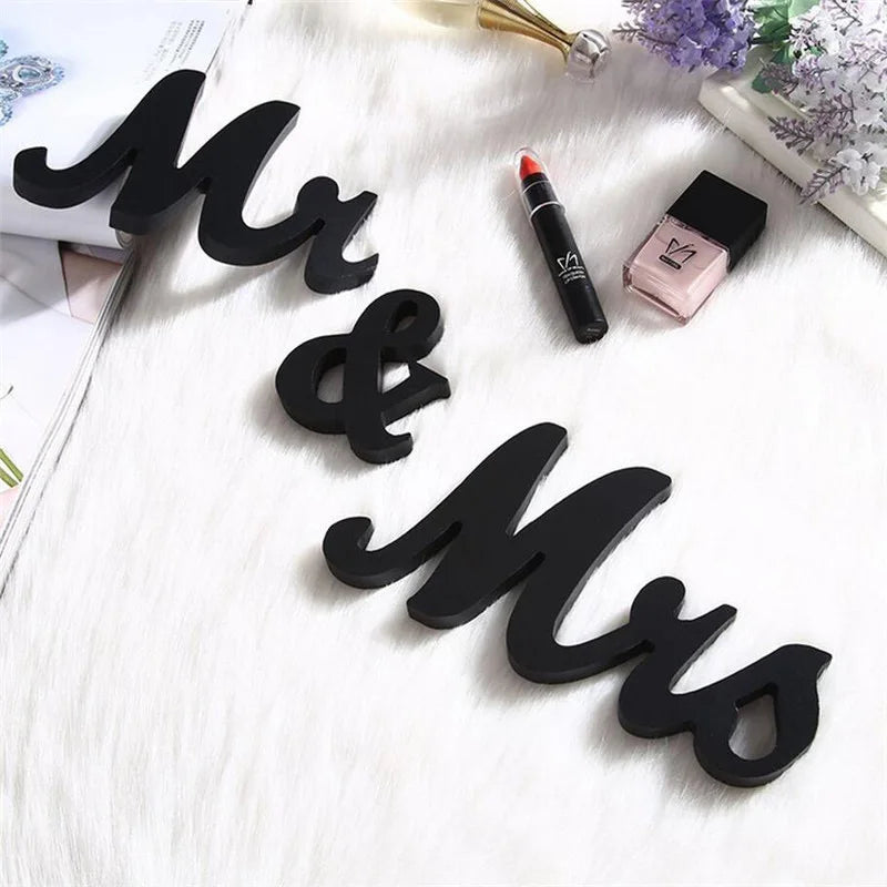 Wedding Decorations Wooden Letter Mr & Mrs Decor Ornaments Wedding And Anniversary Events Party DIY Decoration Supplies