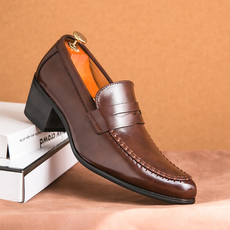 Chaussures habillées rétro à talons hauts pour homme, marque de luxe, chaussures de mariage pointues pour marié, chaussures de ville décontractées en cuir pour homme