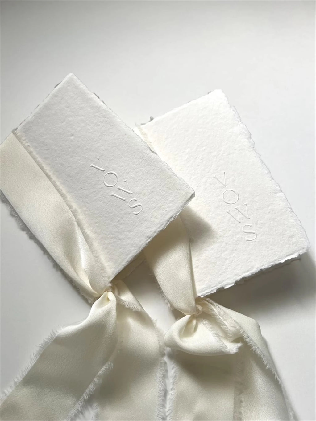 Vow Books, Livrets de vœux en papier fait main, Livrets de vœux de mariage minimalistes, Livrets de vœux imprimés au typographe, Livrets de vœux de mariage | Lot de 2