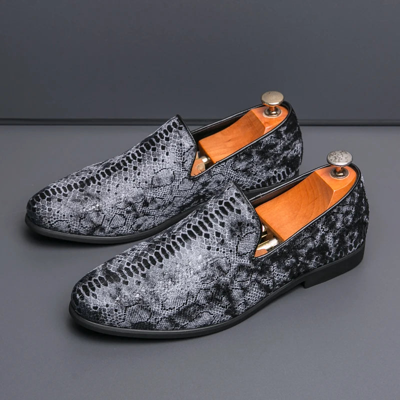 Chaussures de banquet pour hommes les plus vendues Europe Amérique Chaussures plates confortables à semelles souples Chaussures de bureau pour hommes d'affaires