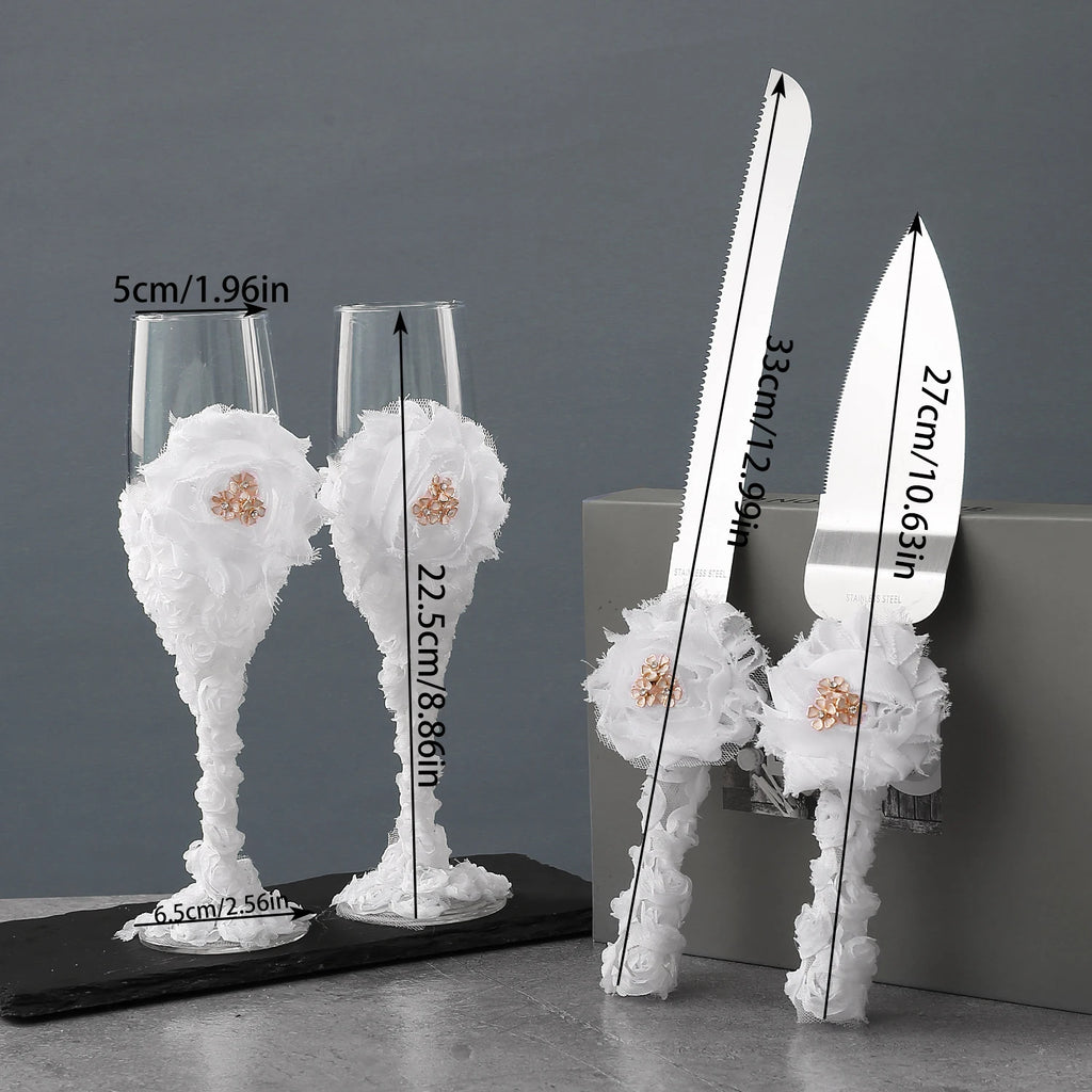 Ensemble de quatre pièces de vaisselle de mariage de style occidental avec gobelets, cadeaux de témoins pour les mariés, verres à vin