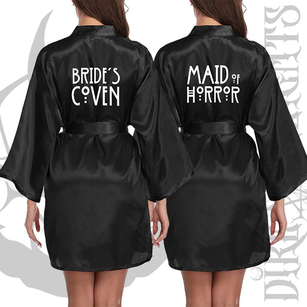 Peignoirs de célibataire gothiques Demoiselle d'honneur badass de la douche nuptiale Coven Horror Future mariée Kimono d'Halloween Accessoires de mariage gothiques cadeaux
