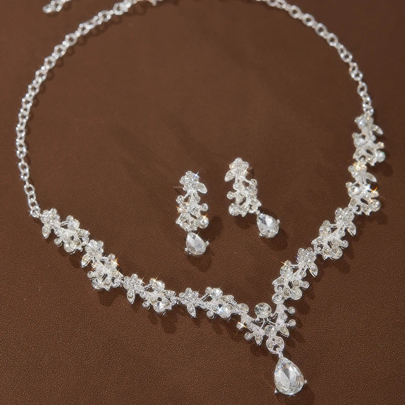 Parure de mariée de luxe zircon et strass (collier et boucles d'oreilles)