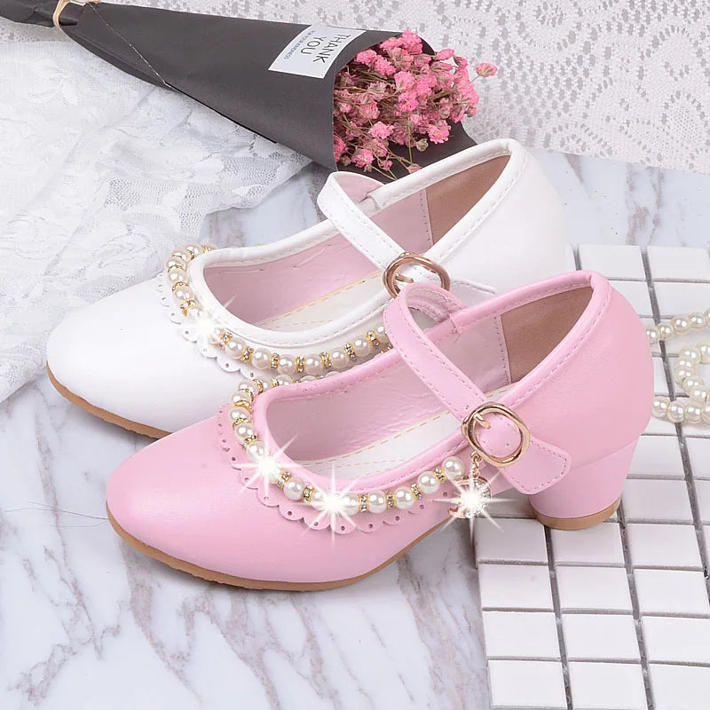 Nouvelles chaussures à talons hauts de princesse pour enfants, chaussures en cuir pour robe de mariée de fille, chaussures blanches pour enfants, chaussures de performance pour étudiants