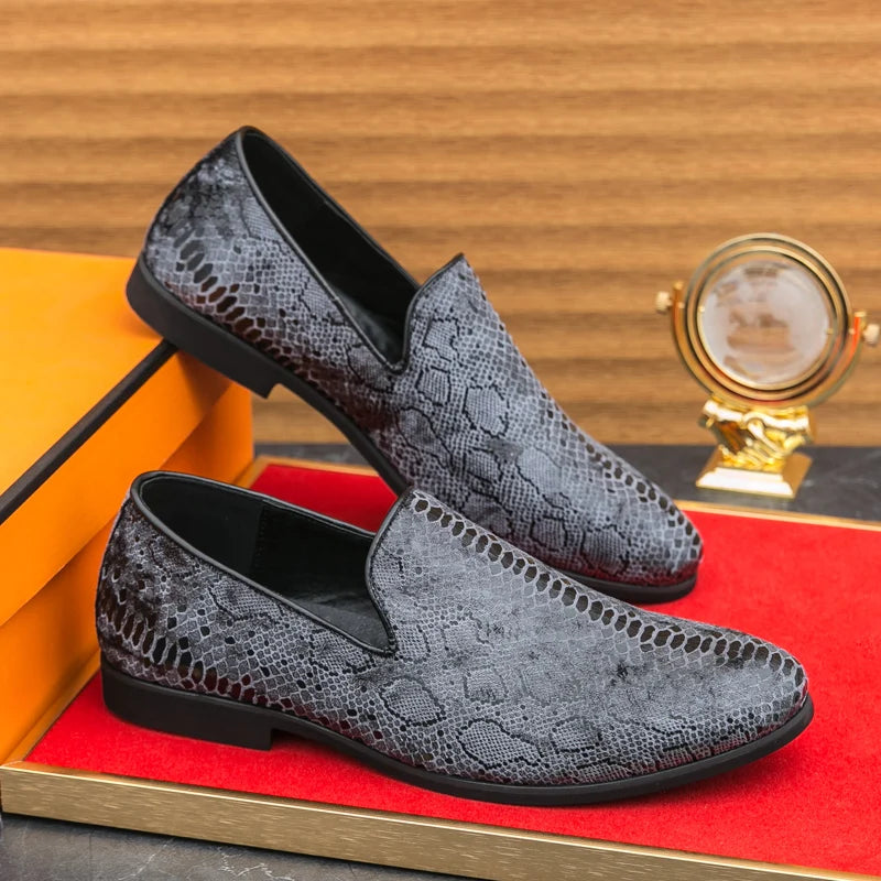 Chaussures de banquet pour hommes les plus vendues Europe Amérique Chaussures plates confortables à semelles souples Chaussures de bureau pour hommes d'affaires