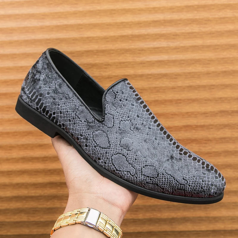 Chaussures de banquet pour hommes les plus vendues Europe Amérique Chaussures plates confortables à semelles souples Chaussures de bureau pour hommes d'affaires