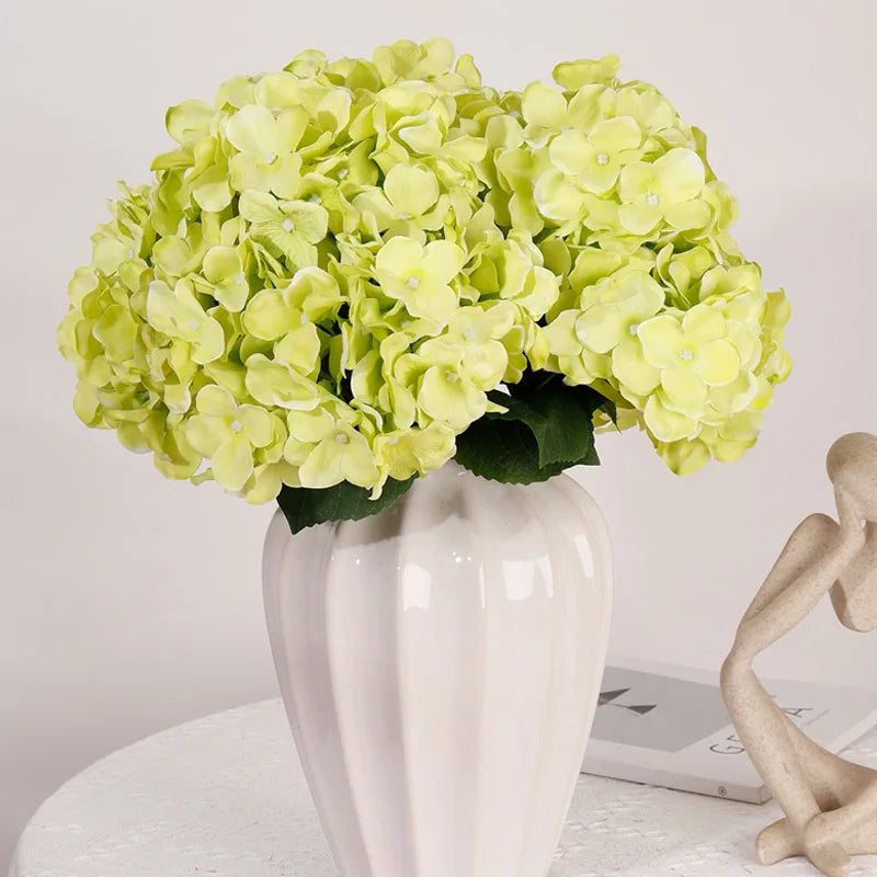 Grand bouquet de fleurs artificielles d'hortensia en soie rouge (5 têtes)