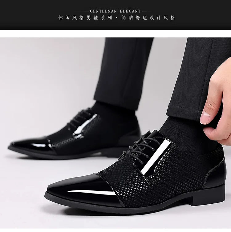 Chaussures habillées classiques tendance pour hommes Richelieus en cuir verni Chaussures de mariage formelles en cuir noir à lacets 2023