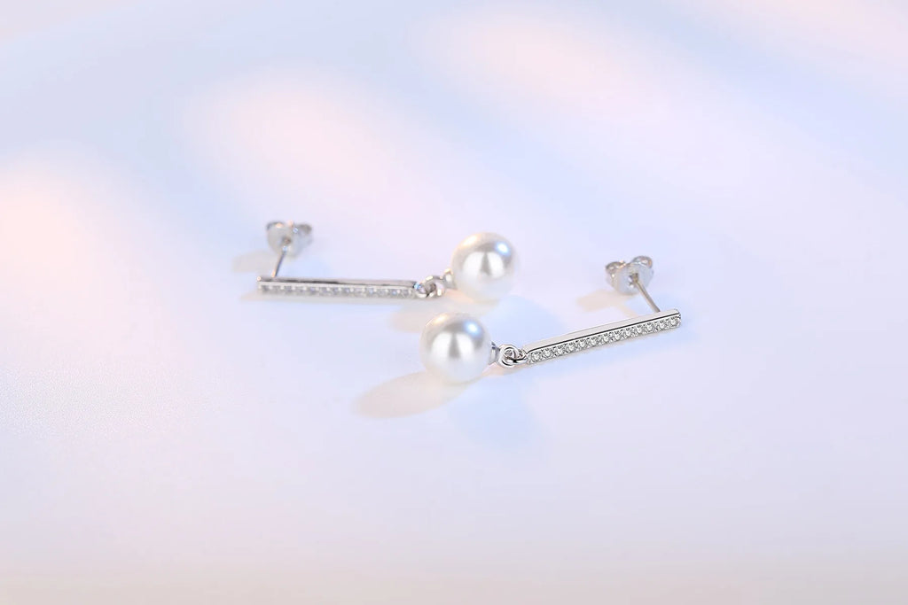 Longues boucles d'oreilles pendantes zircon et perle — Argent sterling 925