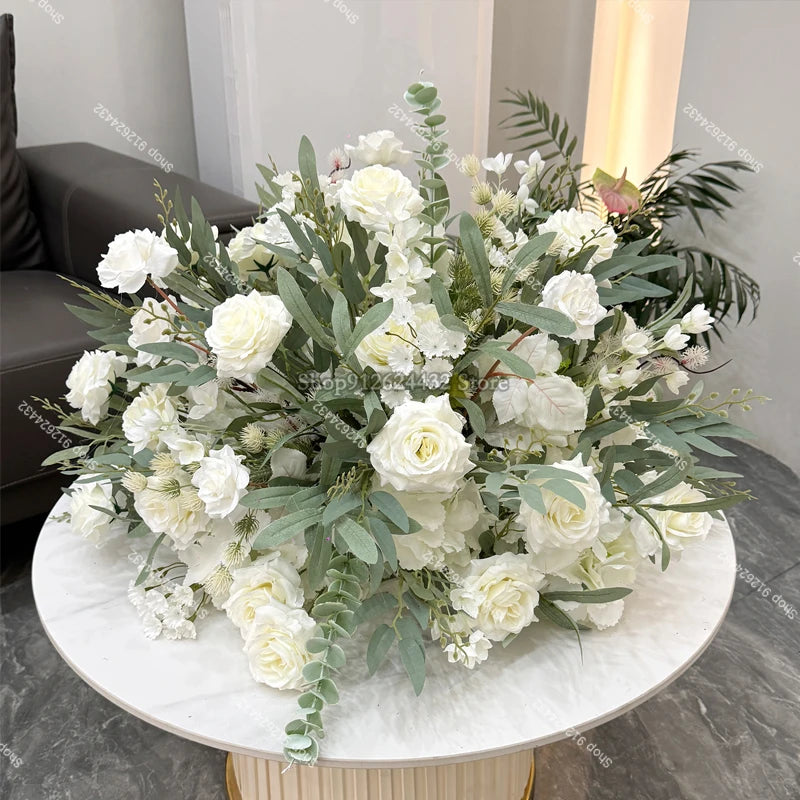 Centre de table de mariage de luxe en boule de roses blanches