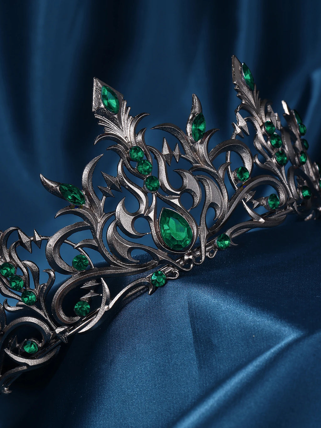 Gothic Black Metal Blue Crystal Tiara Crown Rhinestone Headpiece for Bride Women Girls Wedding Birthday Party Prom Stage Show Pa