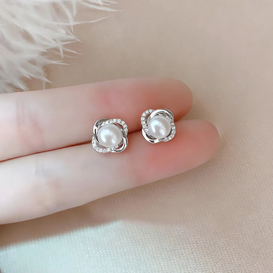 Boucles d'oreilles clous perle et zircon 5A — Bijoux de mariée en argent sterling 925