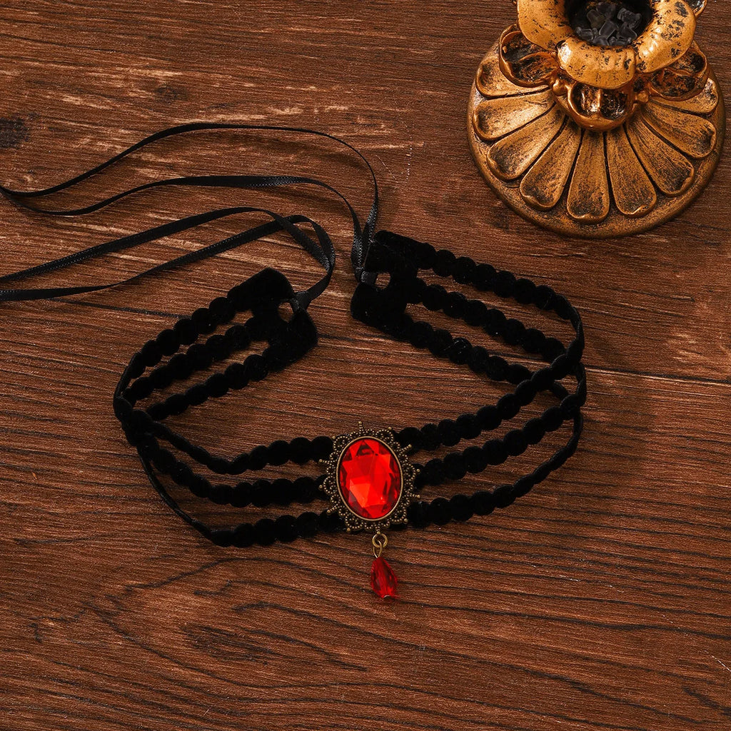 Collier ras-du-cou « rose épanouie en dentelle gothique » — style Lolita