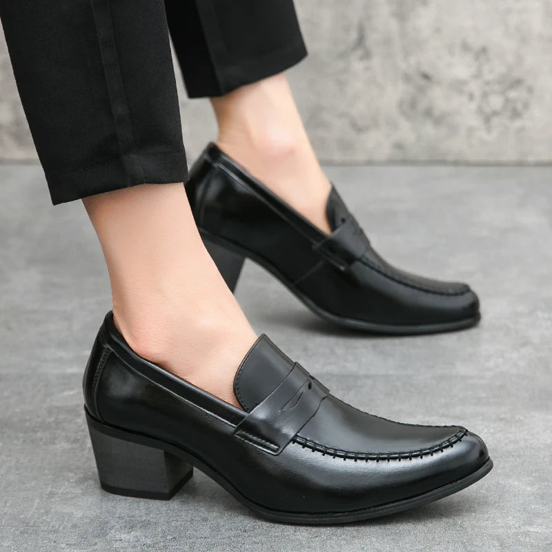 Chaussures habillées rétro à talons hauts pour homme, marque de luxe, chaussures de mariage pointues pour marié, chaussures de ville décontractées en cuir pour homme