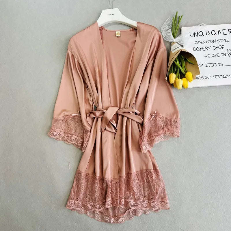Robe de Mariée Blanche du Matin Peignoir à Dentelle Kimono Femme Élégant Vêtement de Nuit Col V Lingerie Intime en Satin