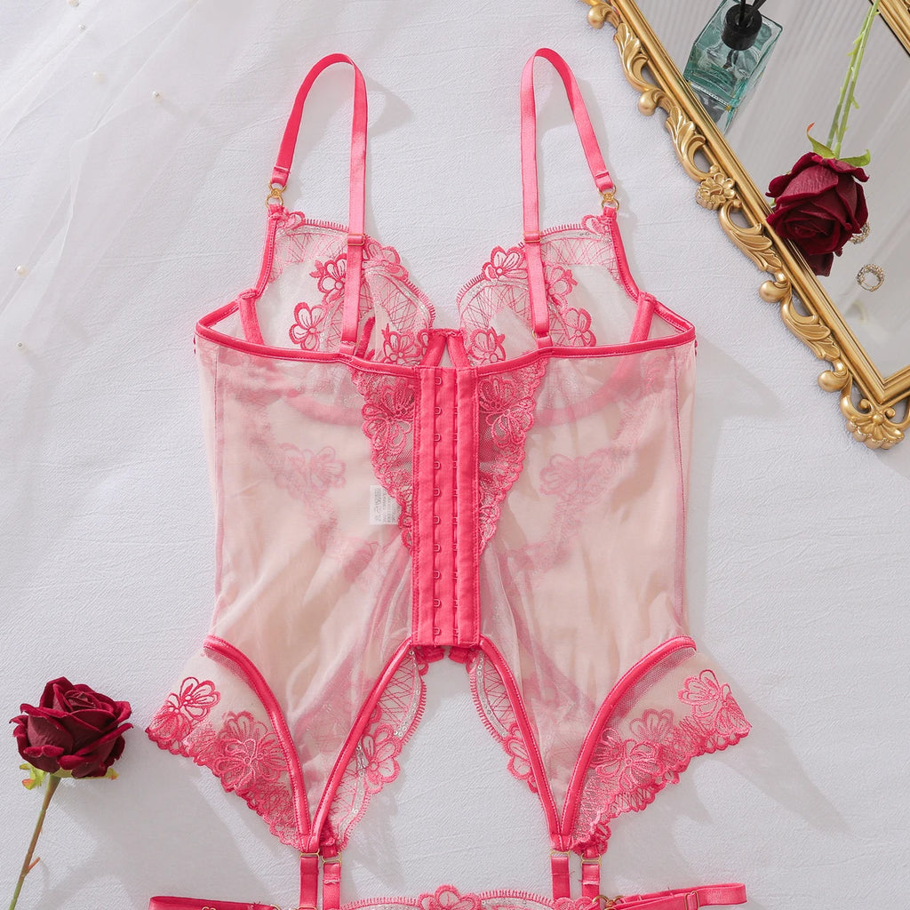 MUZISKAT2026 Ensemble de lingerie trois pièces haut de gamme français en dentelle transparente évidée, dos nu, ajusté et sexy