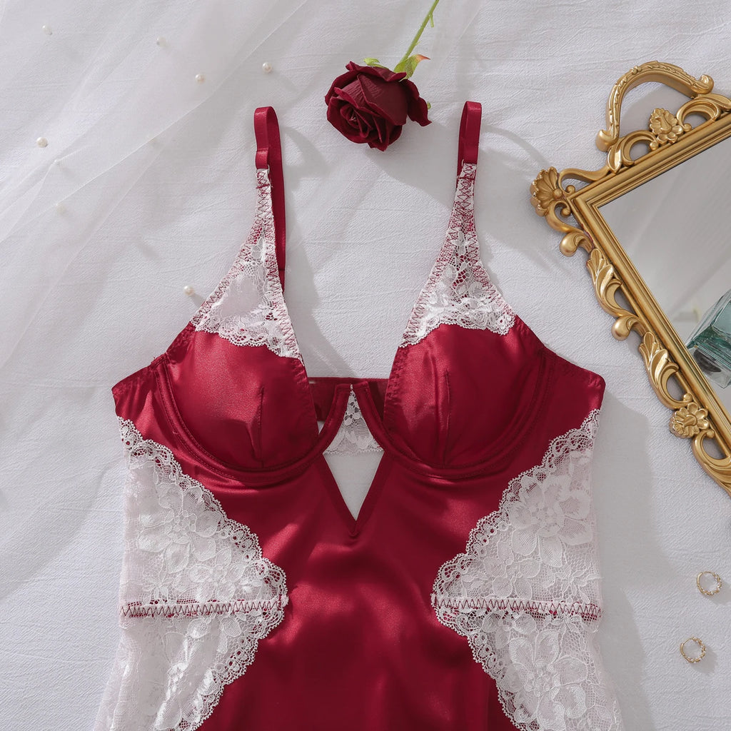 Ellolace Robe en satin sexy à col en V profond Lingerie sexy en dentelle patchwork fendue Robe de nuit sissy Robe nuisette en soie pour femmes