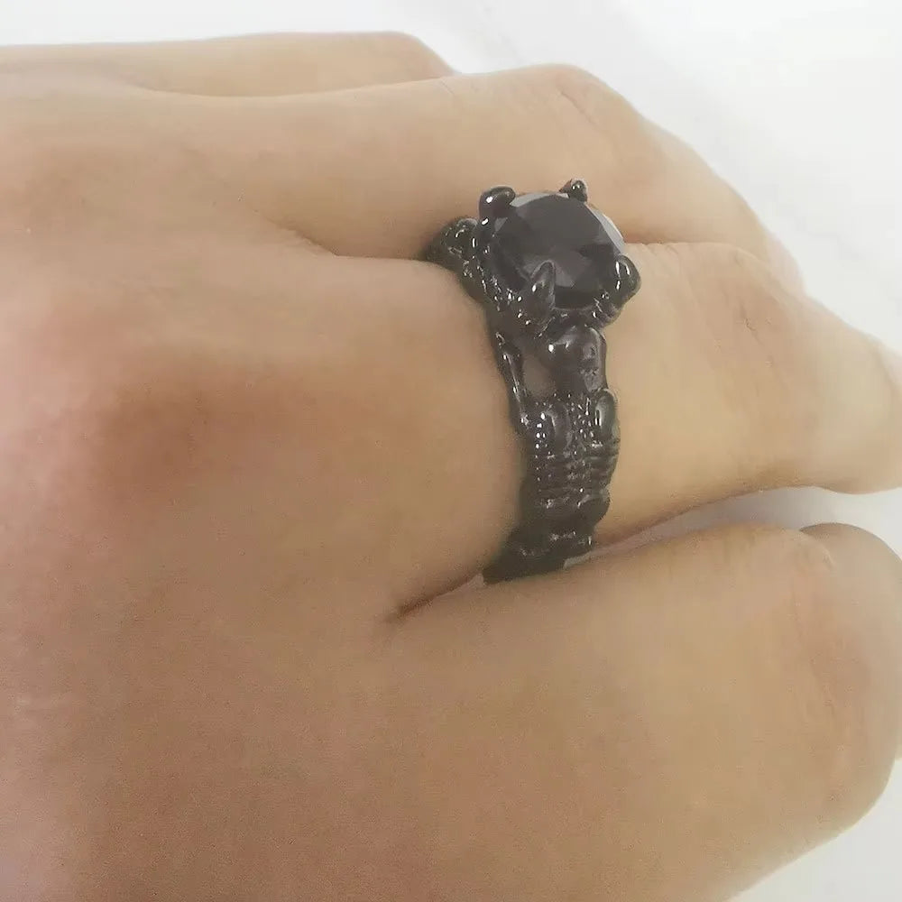 Bague de promesse gothique Squelette Zirconium — Alliance alternative