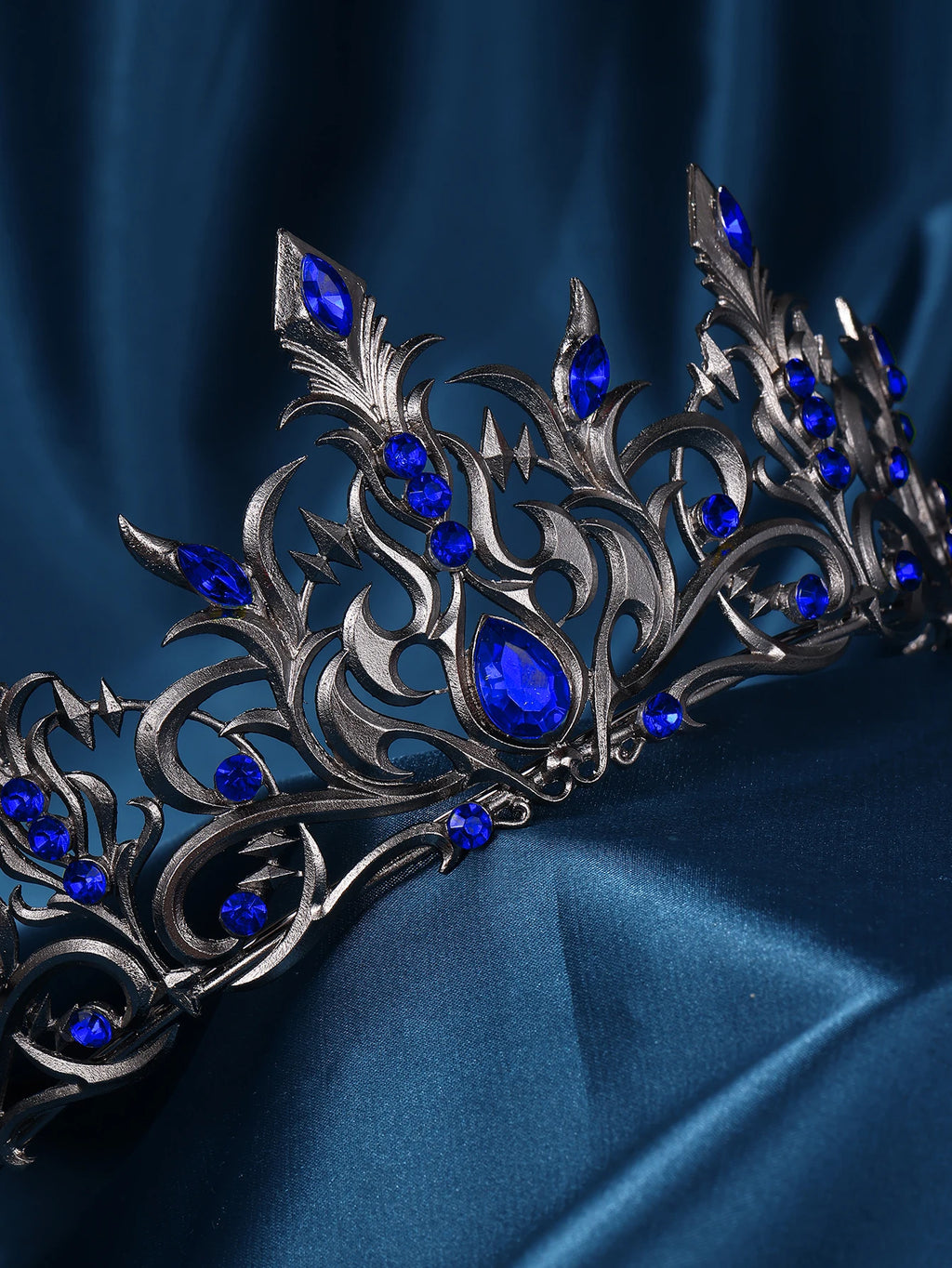 Gothic Black Metal Blue Crystal Tiara Crown Rhinestone Headpiece for Bride Women Girls Wedding Birthday Party Prom Stage Show Pa